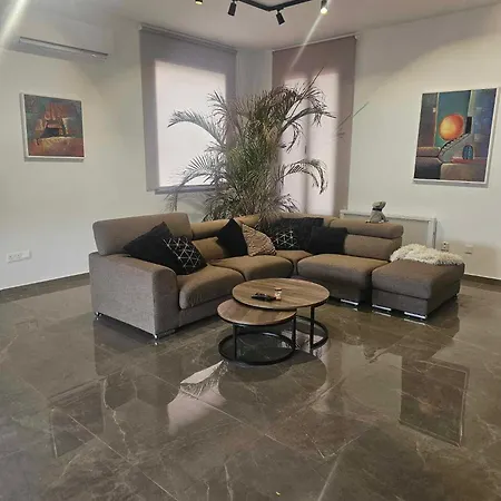 Paradise Villa *